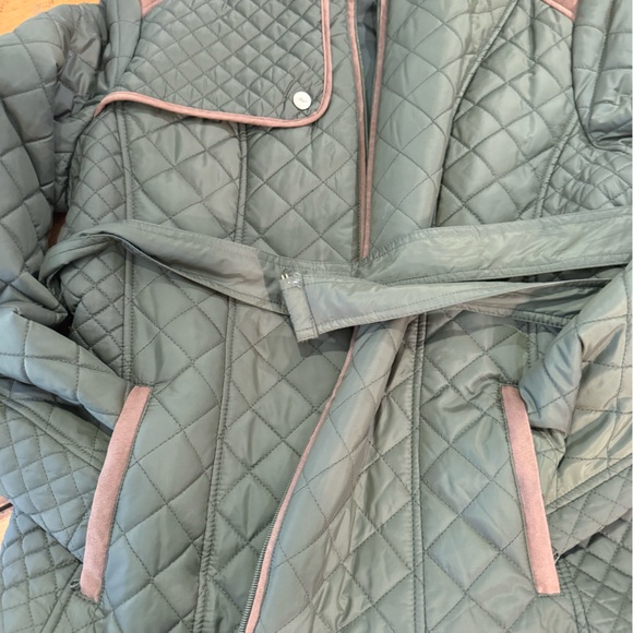 Laura Scott Green Quilted Jacket with Belt and Tan Faux-Suede Trim Size XL - Picture 7 of 11